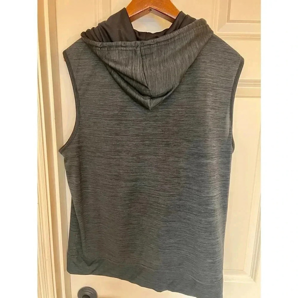 Reset gray sleavless drawstring hoodie with front pocket size large - Picture 2 of 7